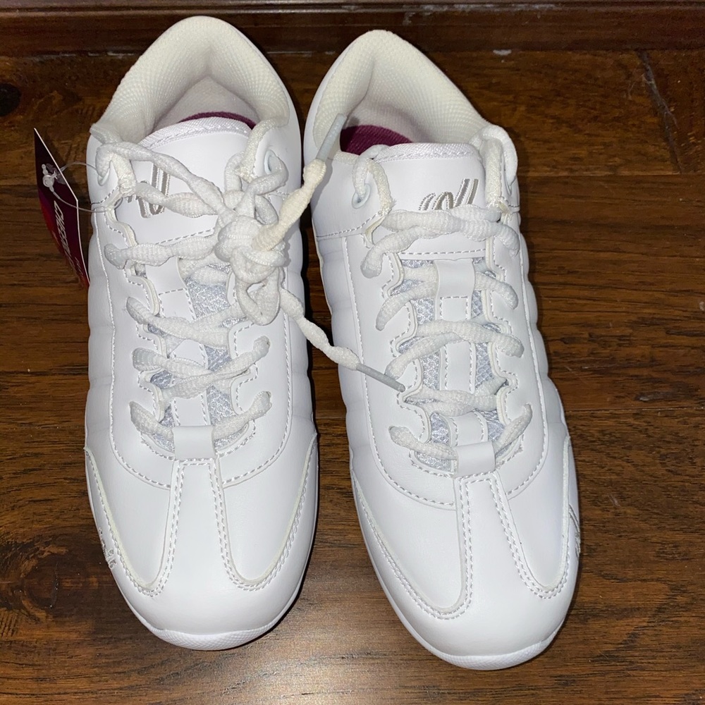 Varsity Cheerleader II cheer shoes